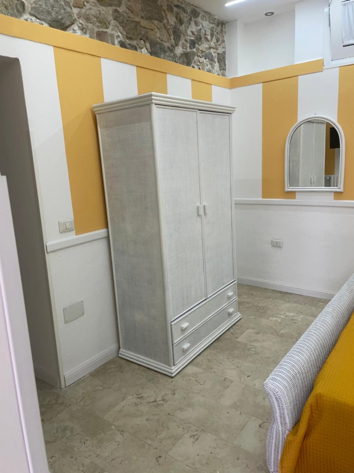 B&B Villa Delle Rondini วิโบ วาเลนเซีย มารินา ภายนอก รูปภาพ