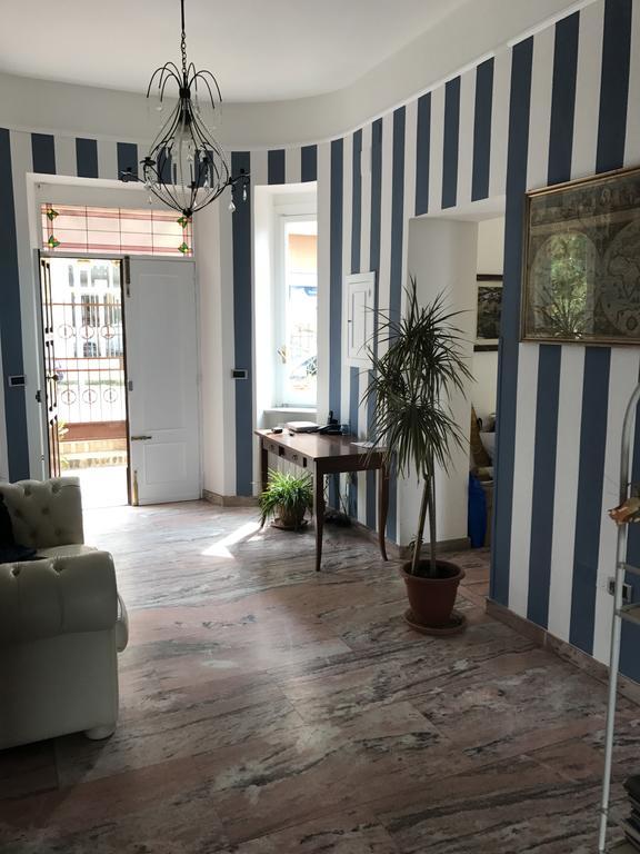 B&B Villa Delle Rondini วิโบ วาเลนเซีย มารินา ภายนอก รูปภาพ