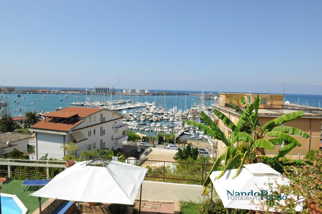 B&B Villa Delle Rondini วิโบ วาเลนเซีย มารินา ภายนอก รูปภาพ